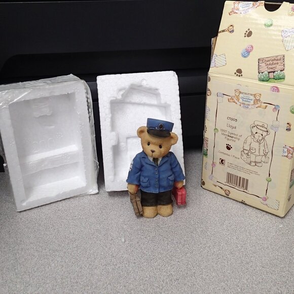 Cherished Teddies Lloyd 1997 Symbol of Membearship Figurine - Picture 6 of 6
